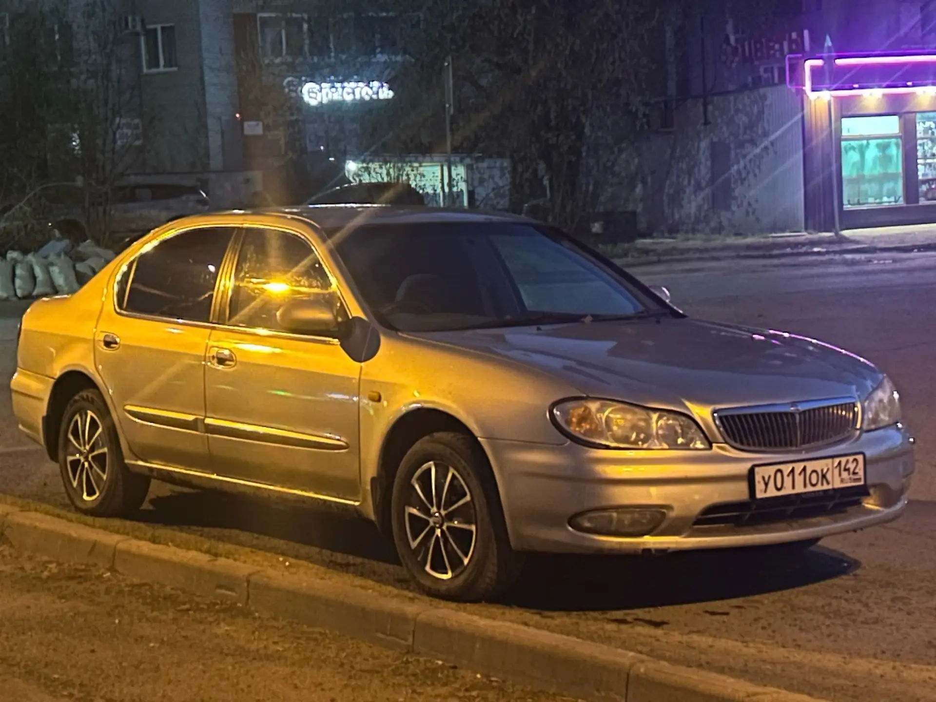 Ниссан Цефиро 2000 год (150.000₽)