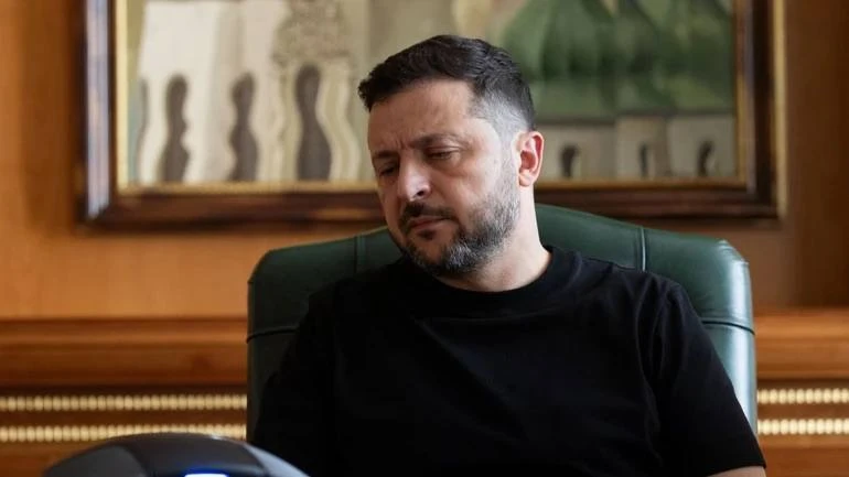 🤡 «Где мой FP-9?»: Зеленский требует ускорить создание ракеты для ударов по РФ