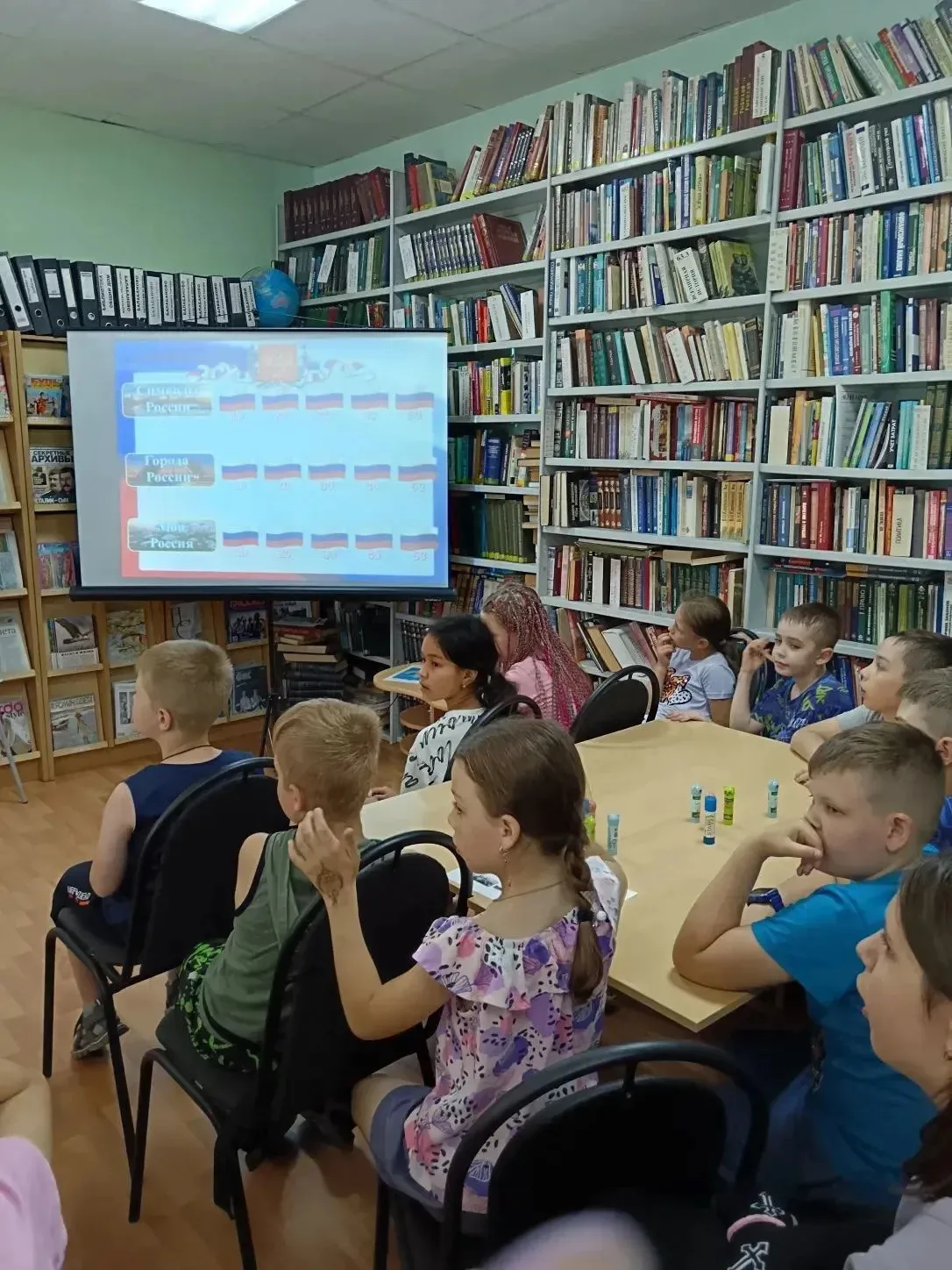 Завтра жители Балабаново будут отмечать День города. В преддверии праздника работники городской библ