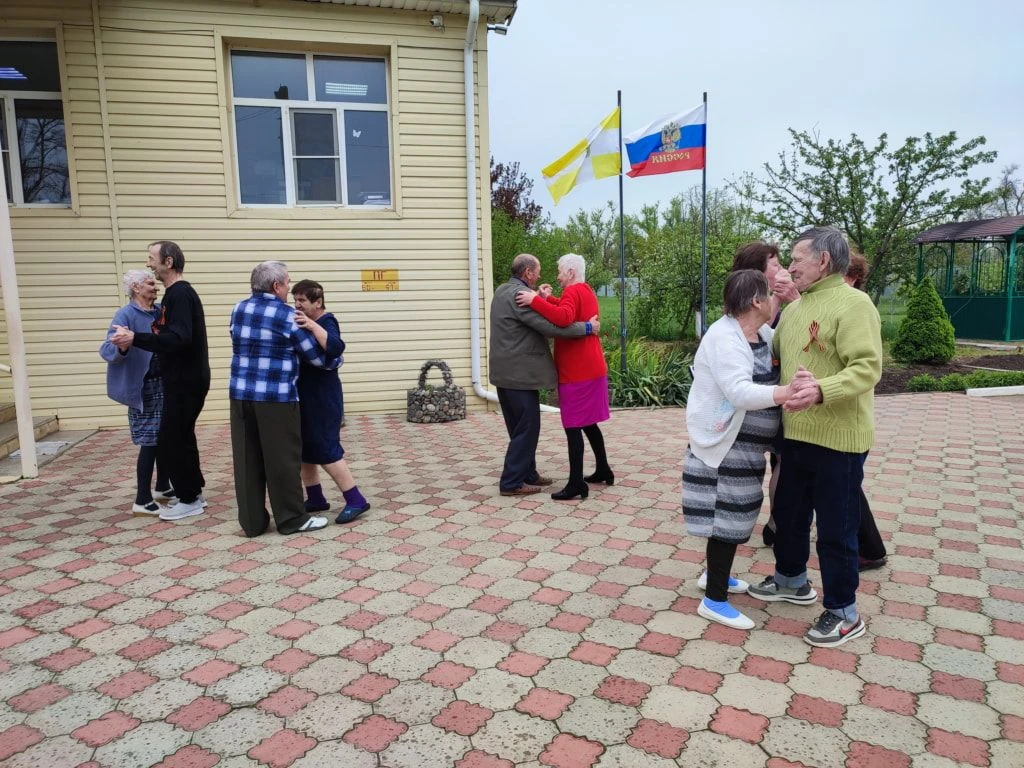 Сегодня, накануне великого праздника Дня Победы, наш дом-интернат присоединился к трога...