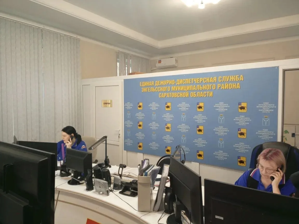 Специалисты ЕДДС приняли и обработали порядка 1500 звонков от граждан

За минувшую неделю специалист