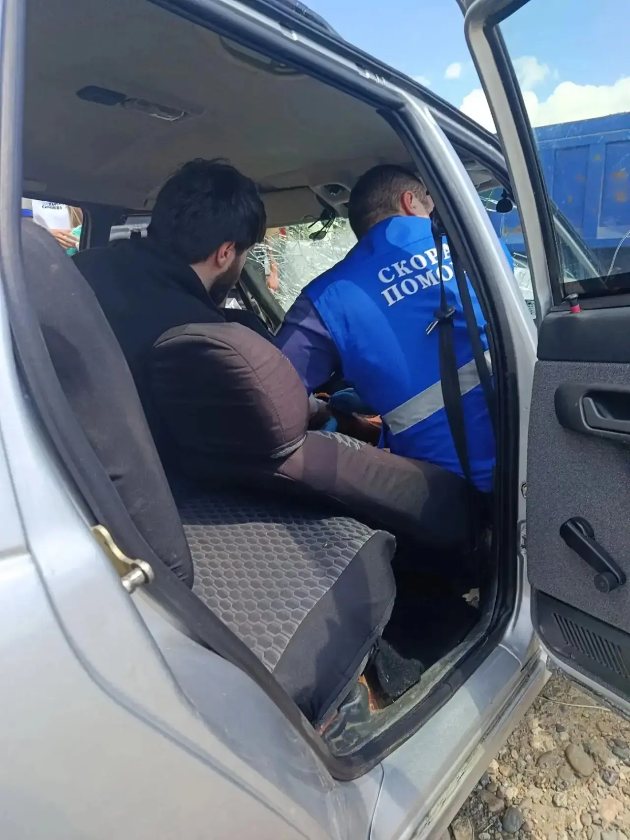 Медики Карачаево-Черкесии спасли жизнь пострадавшего в ДТП водителя на Ставрополье

Накануне в Ставр