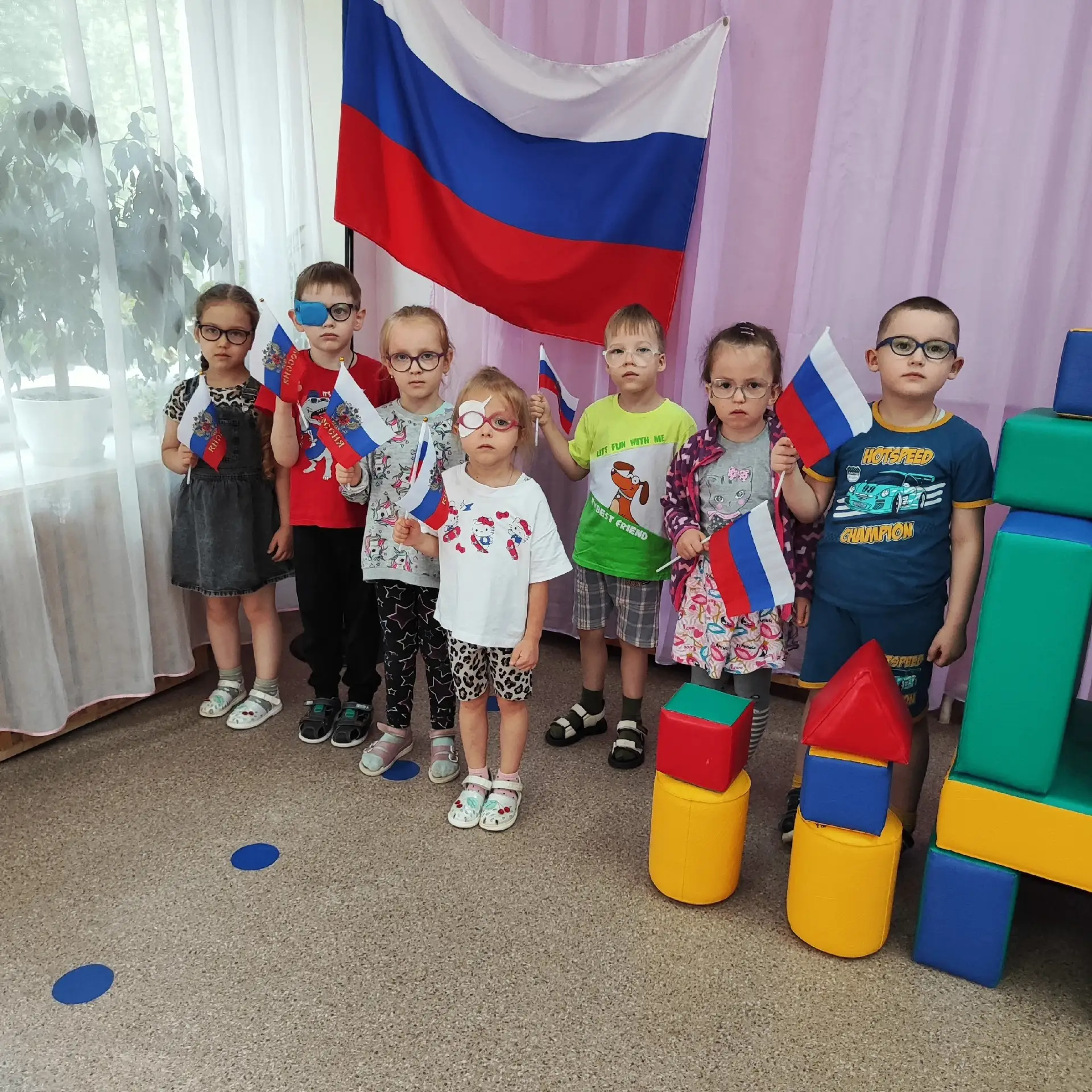 🇷🇺🇷🇺🇷🇺21 августа в нашем детском саду выдался особенным. Мы посвятили день главно...