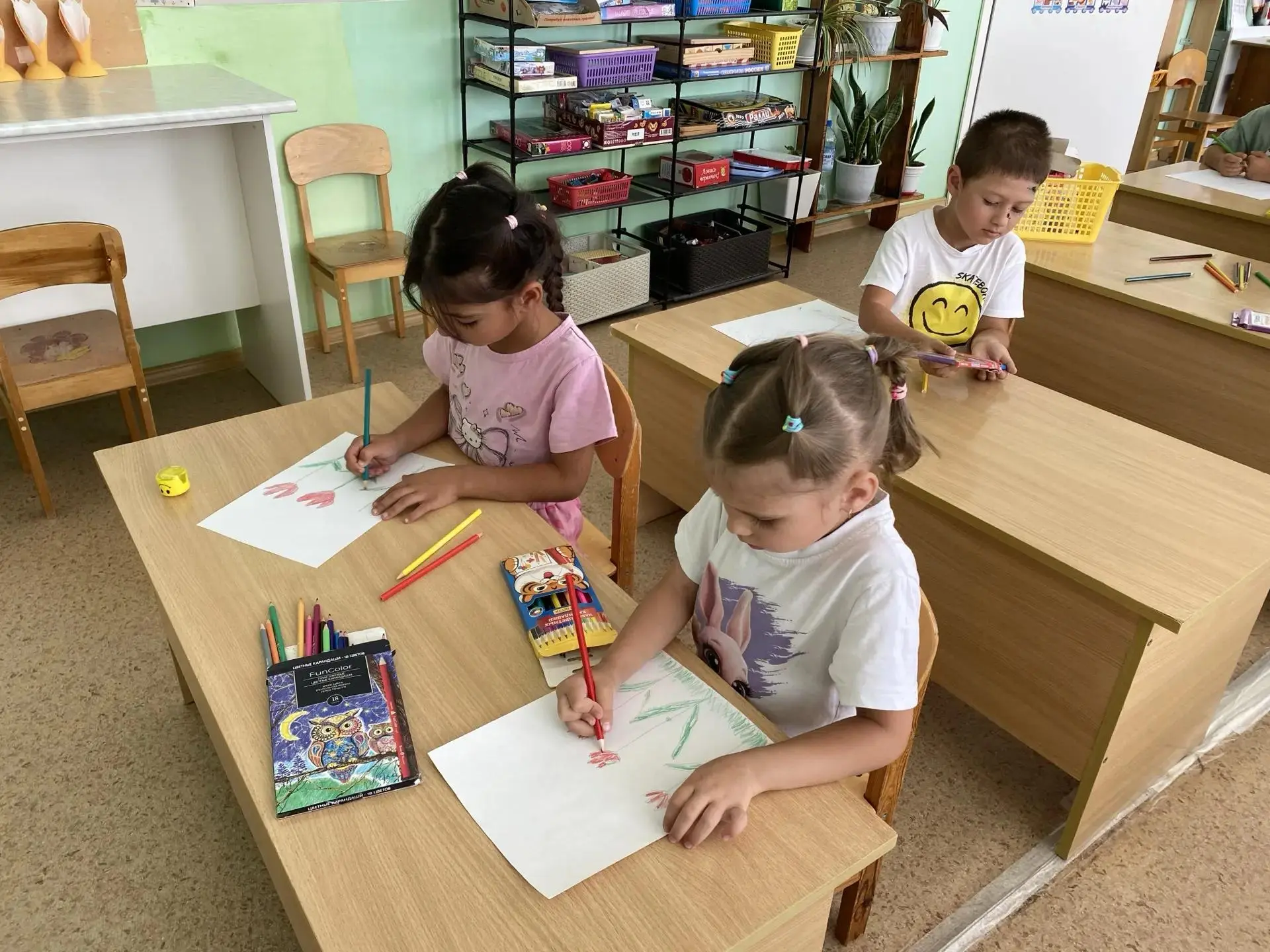 🎨 «Рисуем летние цветы»: развиваем творчество и наблюдательность! 🌺