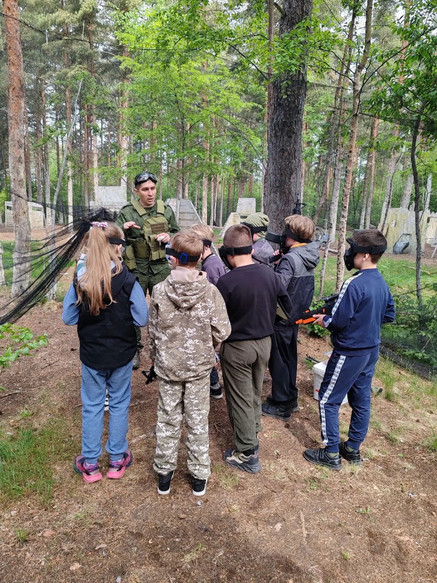 Наши прокадеты 2а класса побывали на казачьем хуторе «Приморский». Детей надо учить на только любить