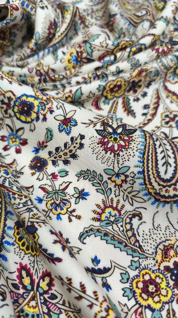 🔥 Плательно-блузочная вискоза от ETRO 


Ткань диагонального плетения,мягкая, пластичная, шелковист