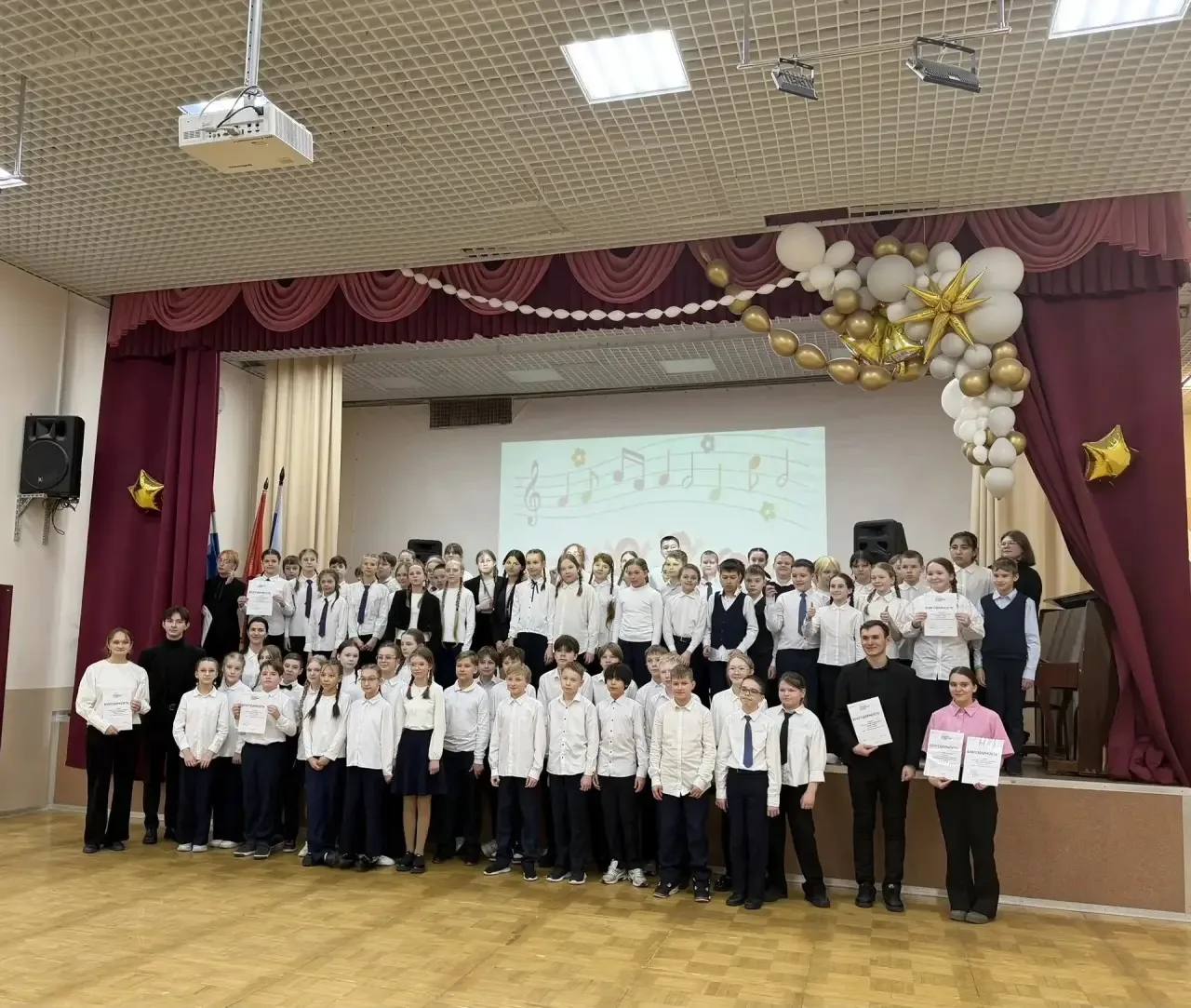 17 марта ученики 5-х классов приняли участие в городском хоровом проекте  «Дружно!» «Звонко!» «Чисто