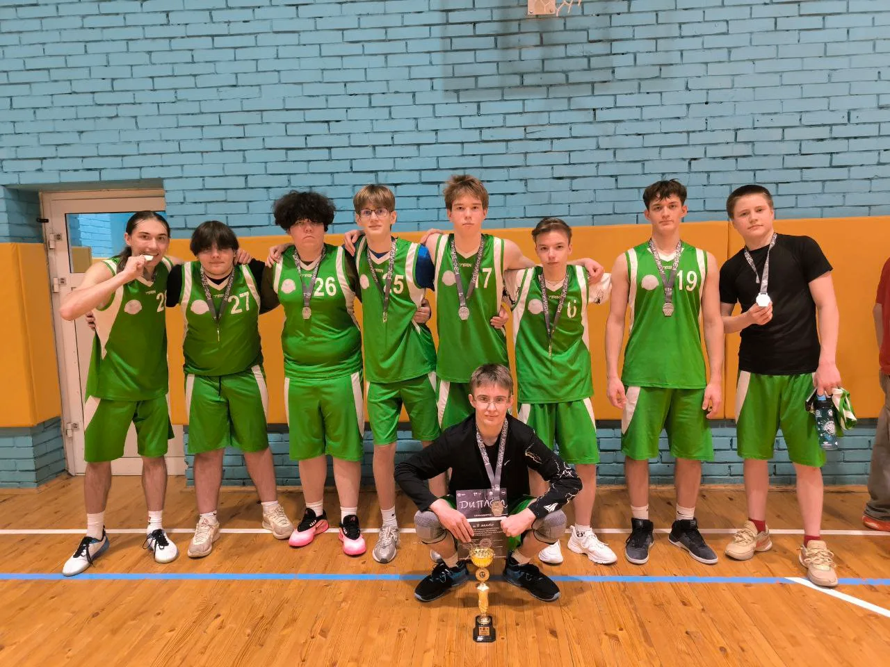 🏀 БАСКЕТБОЛЬНАЯ КОМАНДА ЛАП №135 — ВТОРЫЕ В РАЙОНЕ! УРА! 🥈✨Поздравляем нашу команду ГБОУ СО «ЛАП №13
