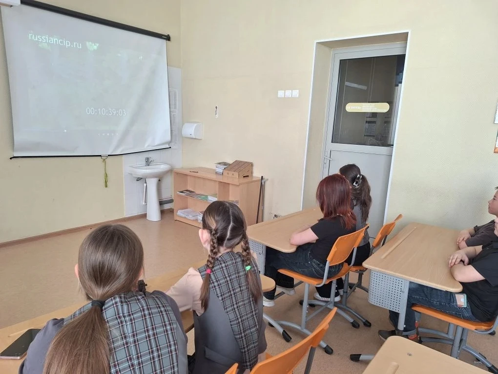 В 5 "А" и 5 "П" классах прошло важное мероприятие, посвящённое памяти жертв геноцида советского наро