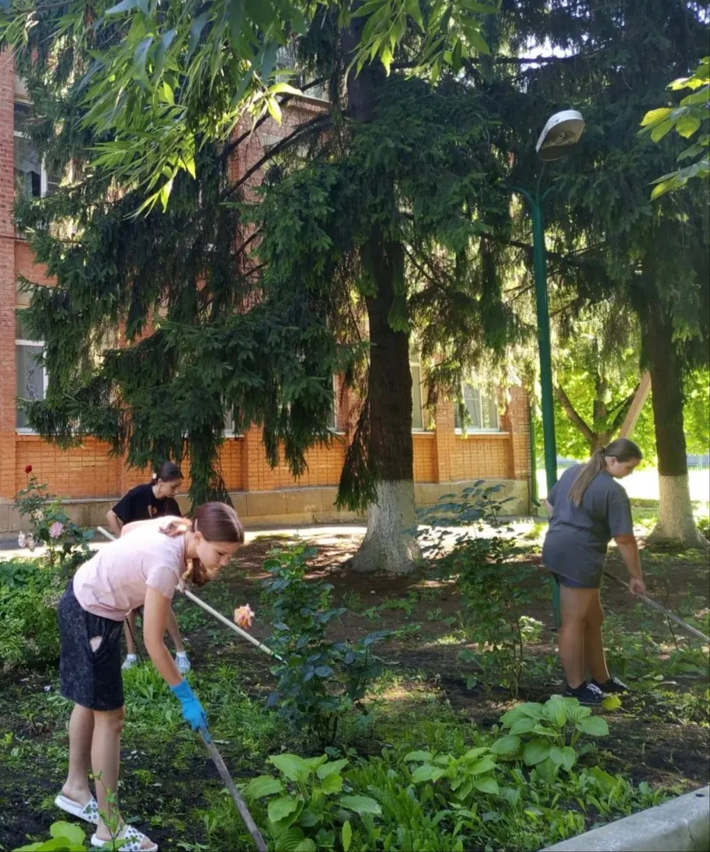 🌿 Лето — время не только каникул, но и добрых дел!