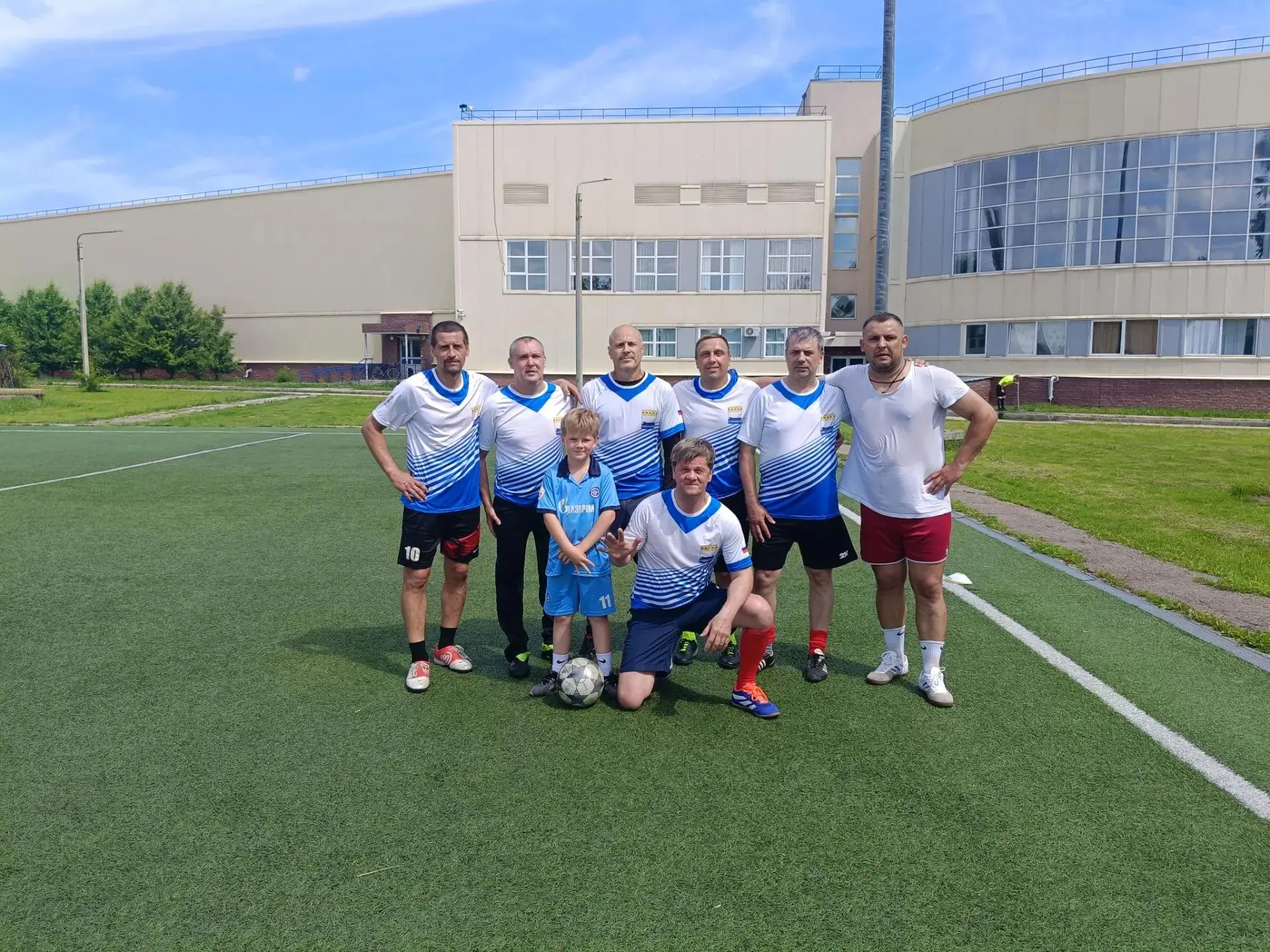 Бронза — наш козырь! 💪 Команда взяла третье место на зональном соревновании по мини‑футболу!

Горяч