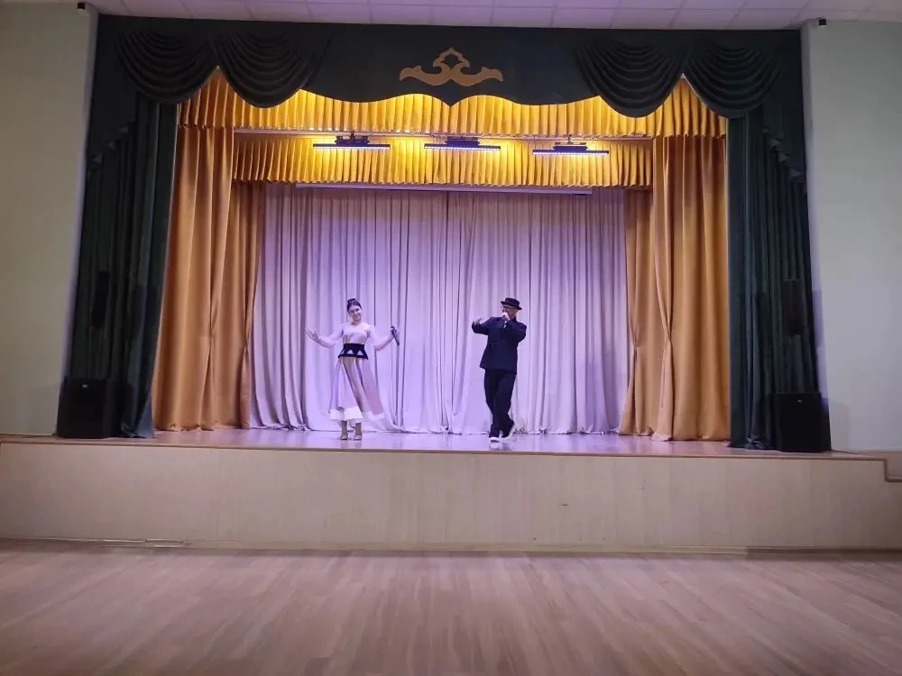🌷Гимназиядә Халыкара хатын-кызлар көненә багышланган бәйрәм концерты үтте🌷 Бу көнне гимназиянең актл