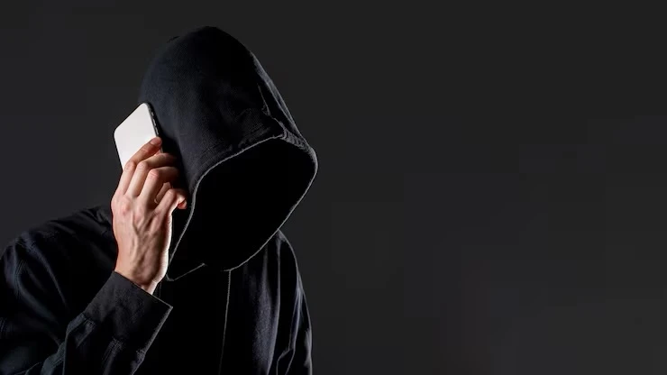 В Энгельсе 73-летняя пенсионерка стала жертвой телефонных мошенников и лишилась 800 тыс...