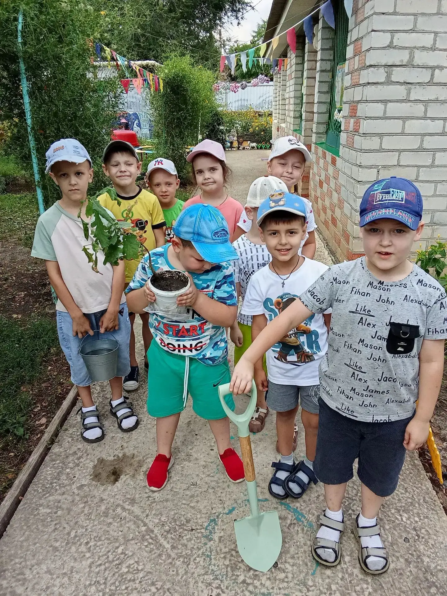 Сегодня в нашем детском саду "Чебурашка" случилось по - настоящему доброе и важное событие: ребята л