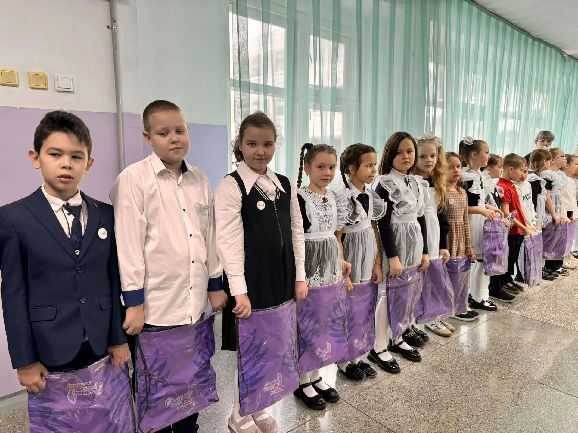 8 декабря в нашей школе прошла особенная церемония – ребят приняли в ряды движения «Орлята России». 