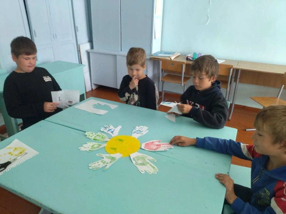 💐1⃣июня в школе прошел праздник "Планета детства"