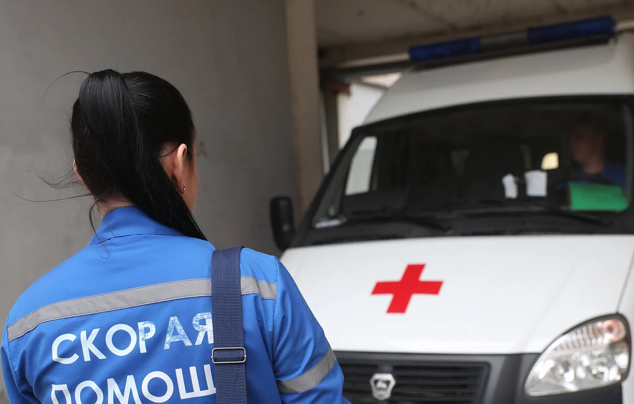 Двоих пострадавших при ударе БПЛА по автобусу в Горловке госпитализировали
