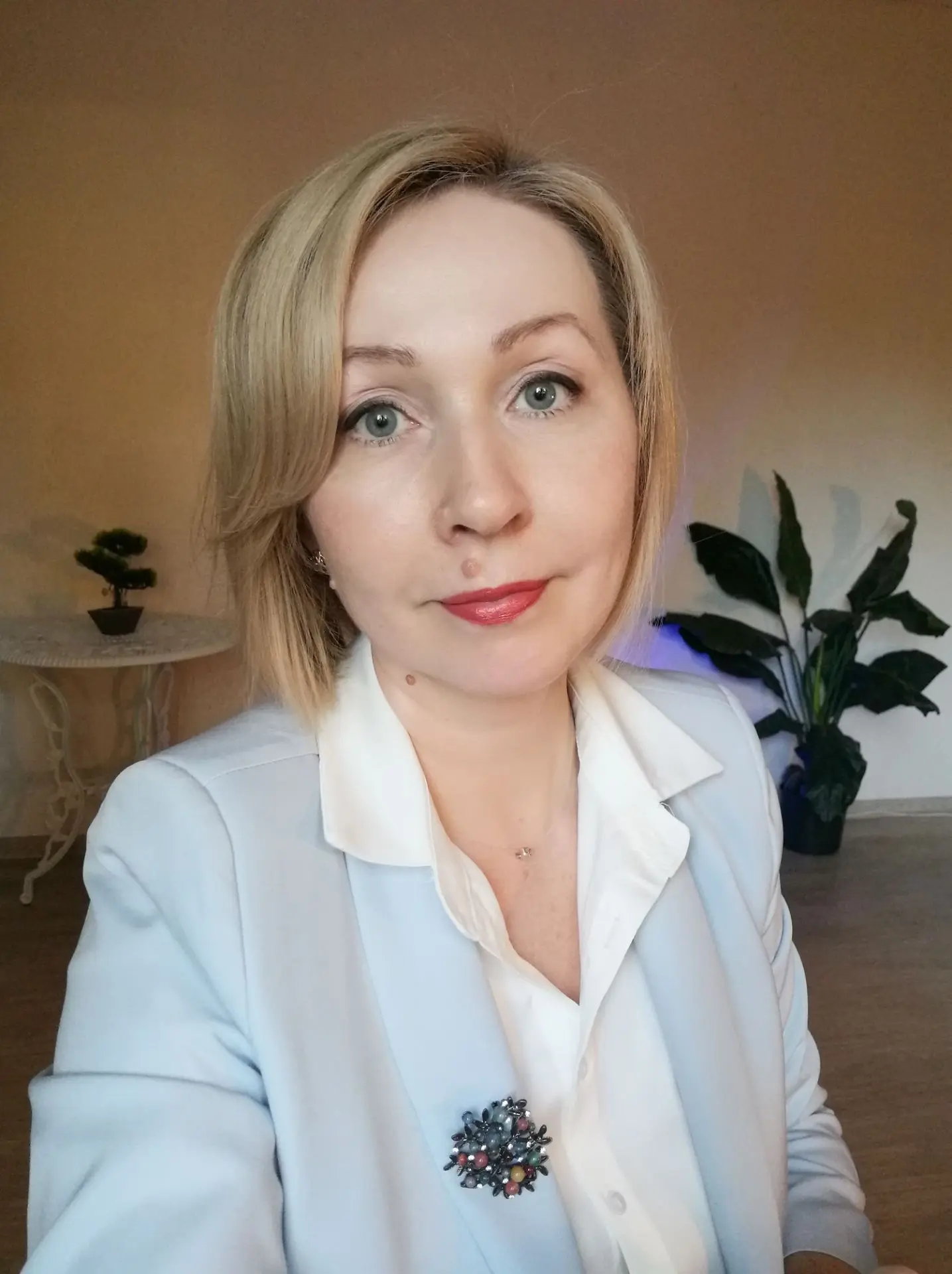 «Как же я устала всё время работать. Как хочется однажды просто не работать - и при это...