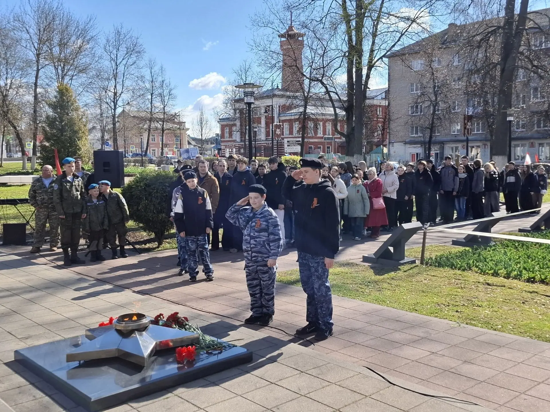 Для кадета это честь!🇷🇺 1 мая представители кадетских объединений центров образования №2 и Гимназии 
