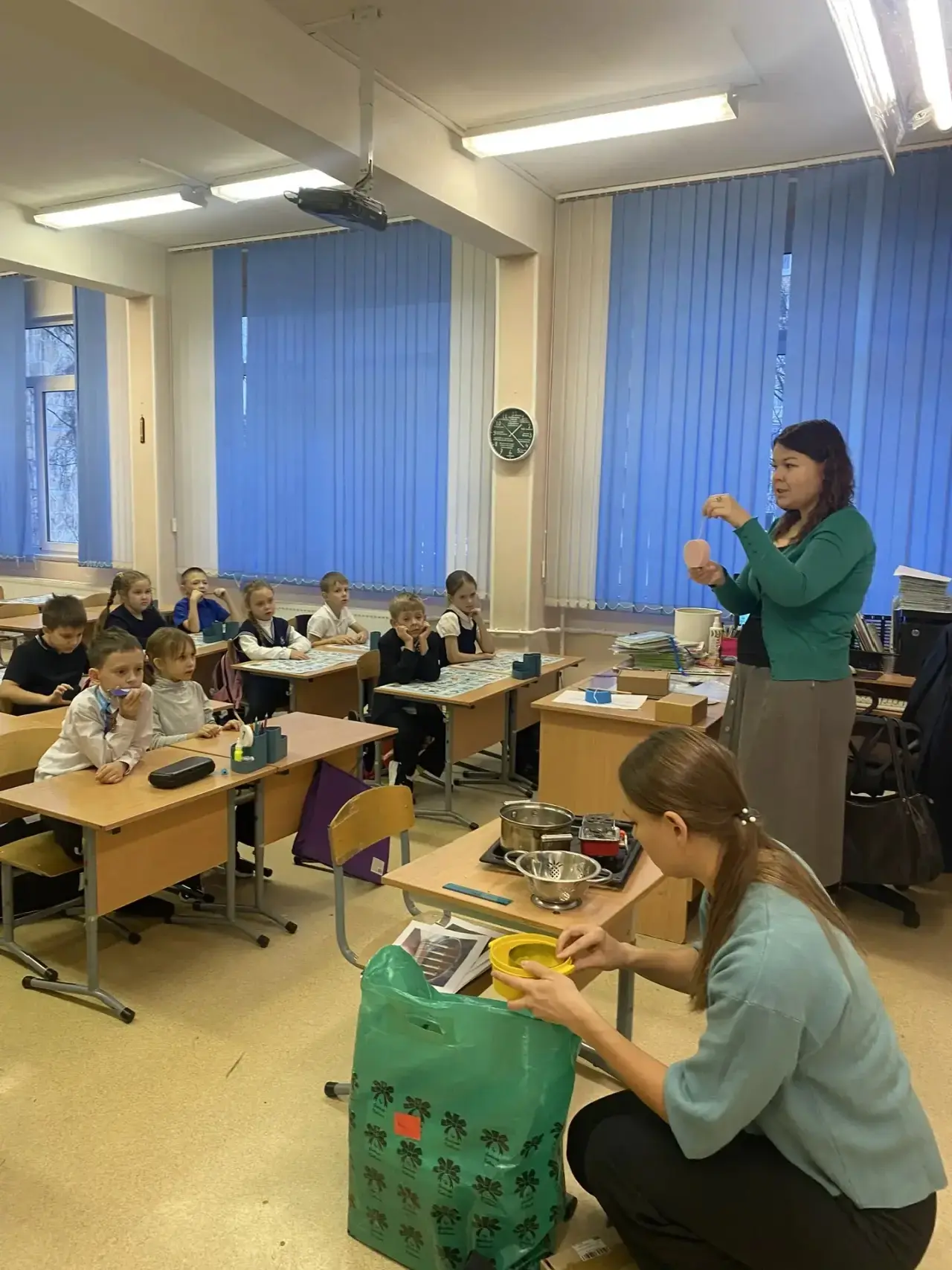 🎉✨ В классах орлят России прошли незабываемые мастер-классы, которые организовали сами родители наши
