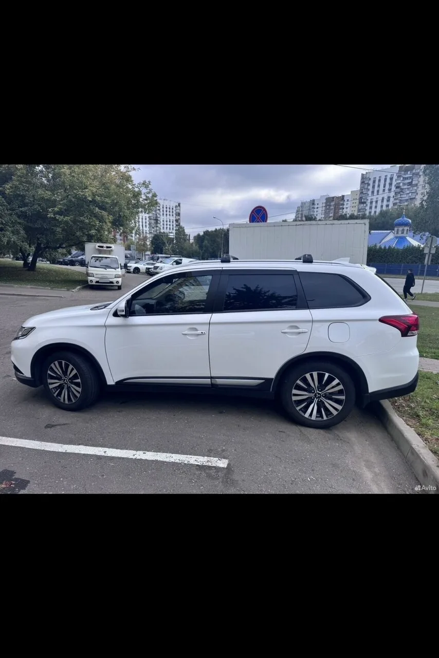 Продам митсубиши аутлендер 3 рес
