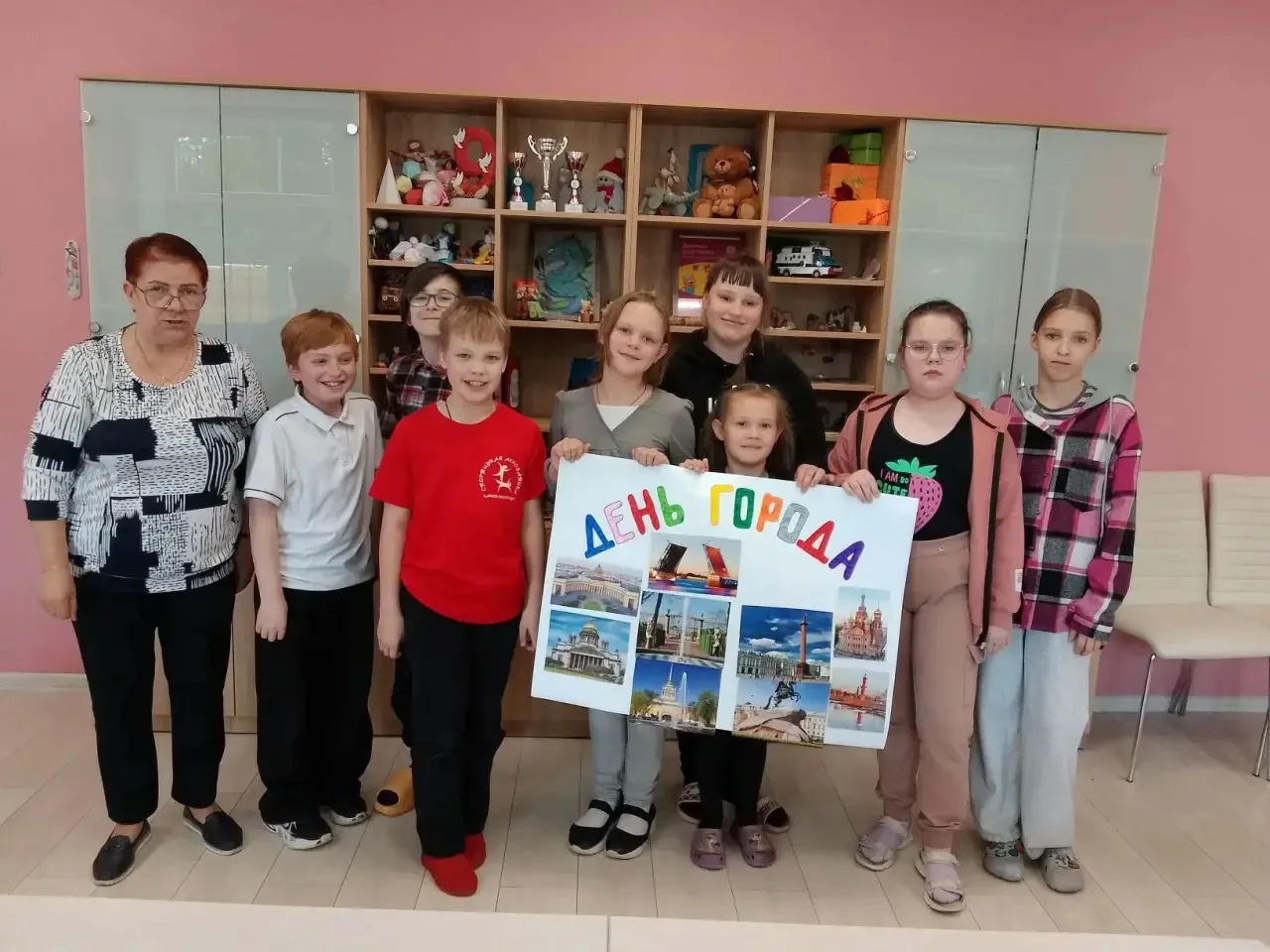 🏛️🎨 «Мой любимый Санкт-Петербург»

26 мая 2026 года в Отделении дневного пребывания несовершенноле
