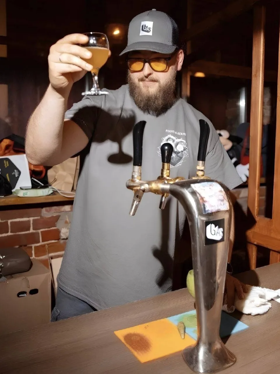 Пользуемся новой акцией и забираем стаканчик пива

В пабе 4Brewers все лето действует акция — можно 