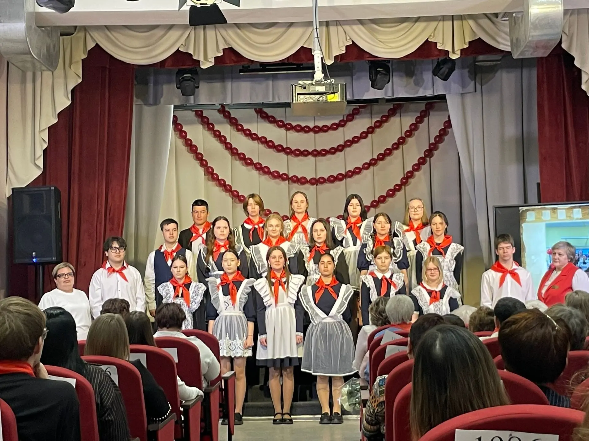 Спустя годы... Наша встреча состоялась!   Вот и отгремел наш вечер встречи выпускников! Кажется, тол