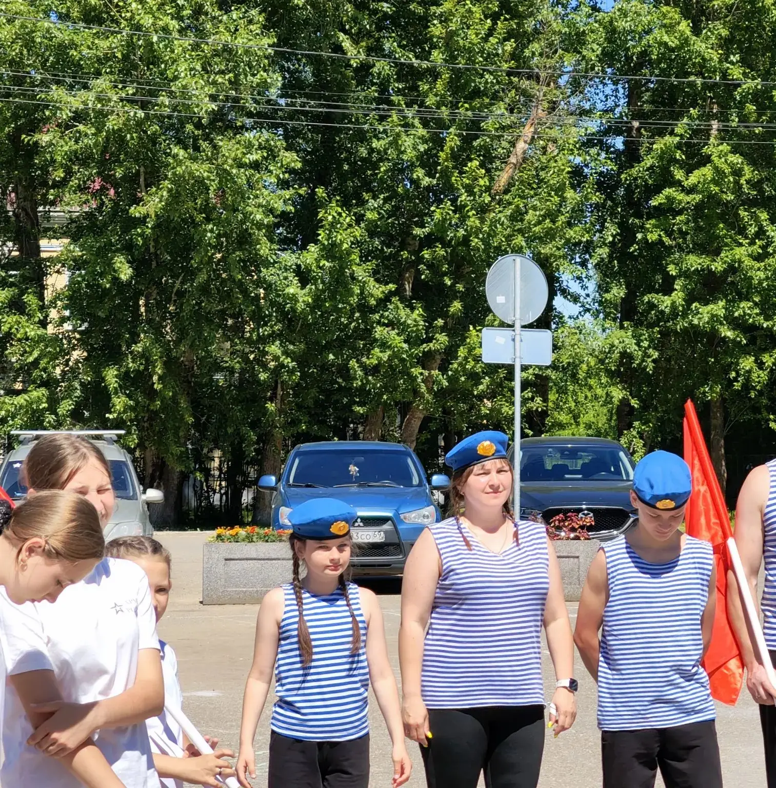 6 июня на базе Никулинского ДК состоялся муниципальный этап игры «Семейная зарница».

Щербининскую ш