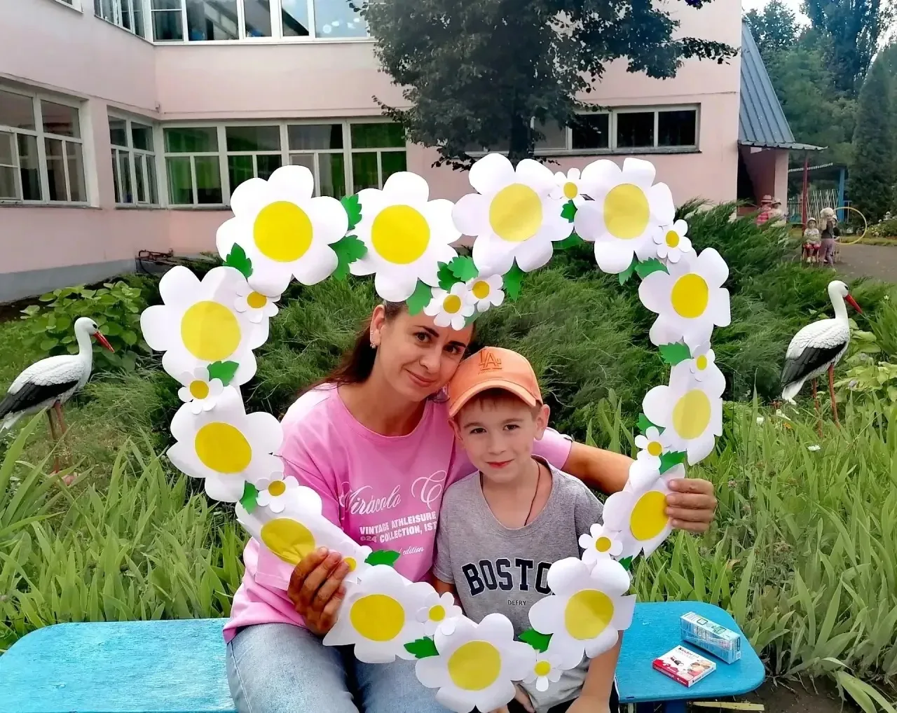 День семьи, любви и верности — один из самых теплых летних праздников, посвященный семейным ценностя