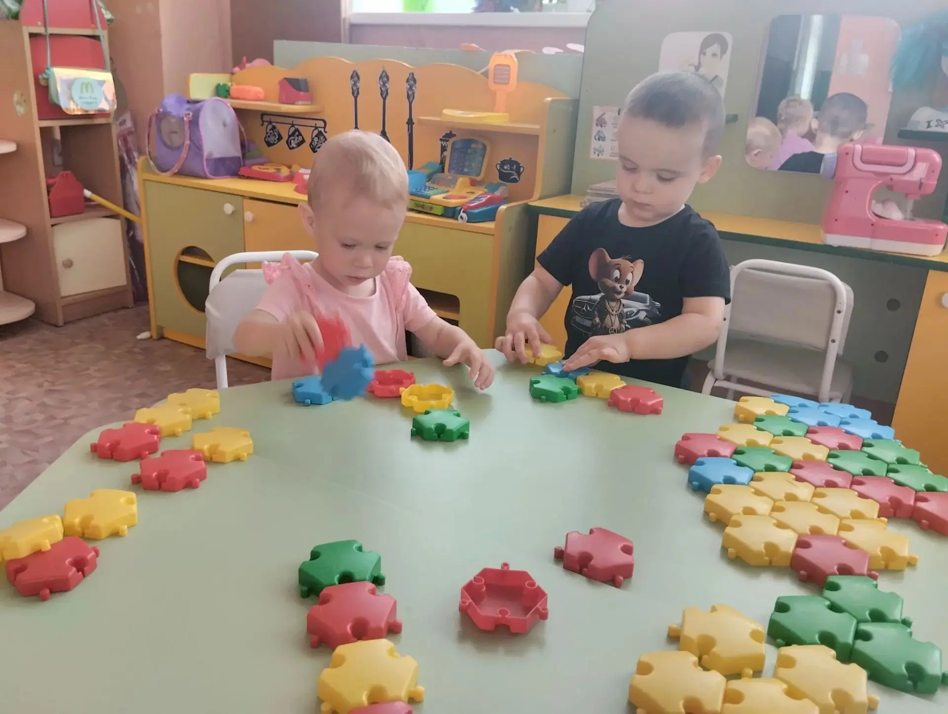 У нас в группе скучать некогда!