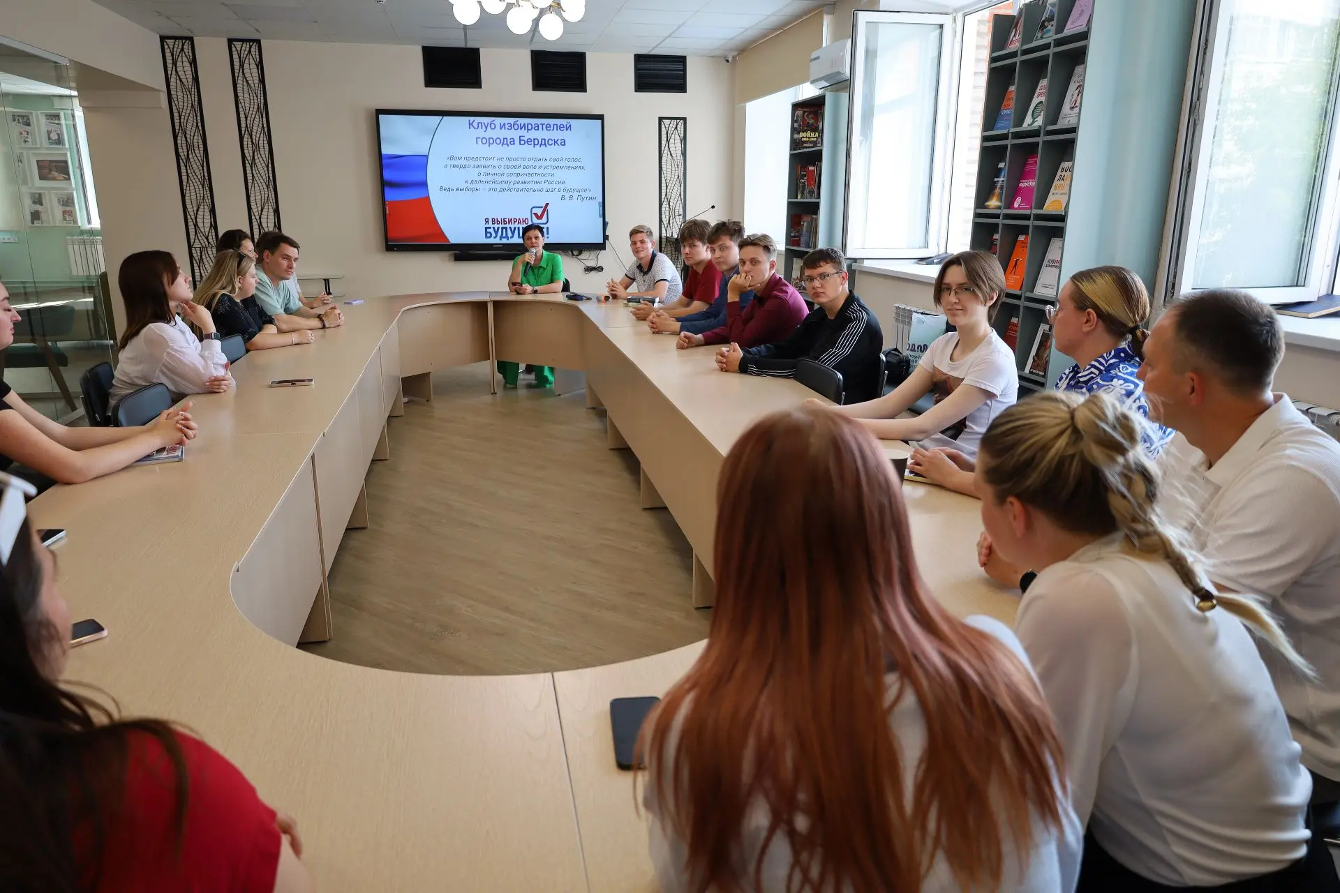 Клуб избирателей в Центральной библиотеке им. А. Сорокина продолжает свою работу.