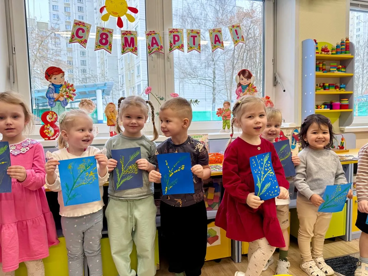 🎉 Ребята из садиков тоже поздравляют всех с прекрасным днём 8 марта!!! 🌸  #ДОНМ #ШколыКолледжиМосквы