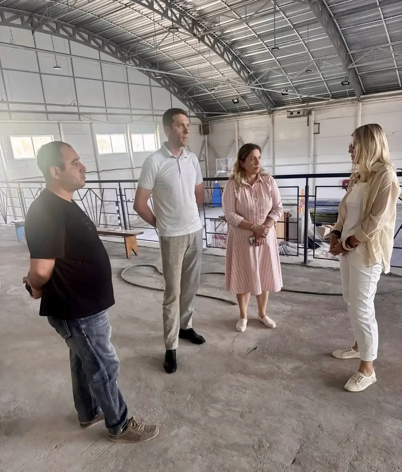 📍 Активными темпами ведется капитальный ремонт физкультурно-оздоровительного и главног...