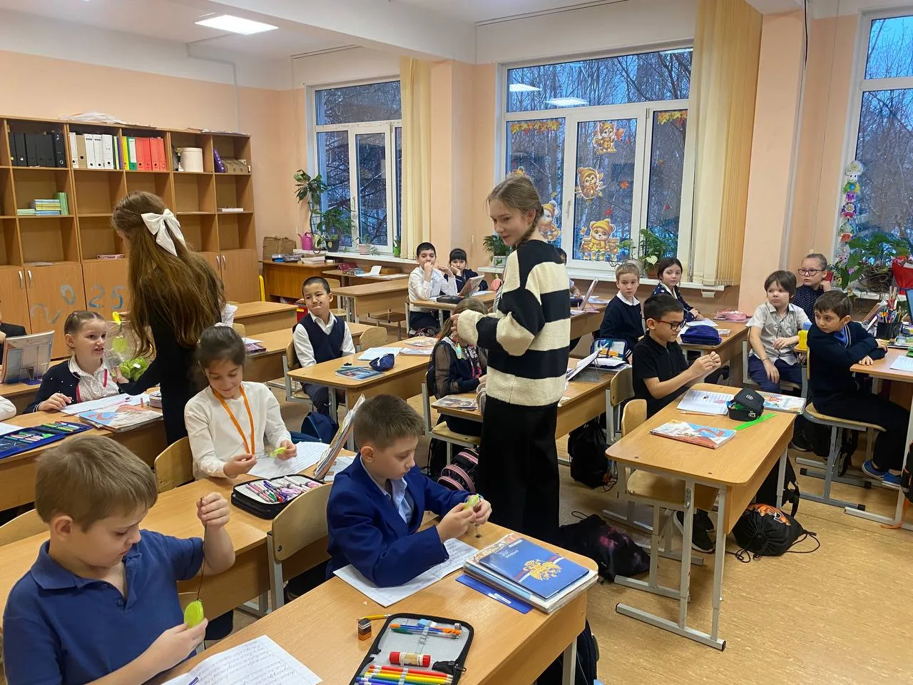Городская акция "Засветись"💥  Обучающиеся 2в класса приняли активное участие в городской акции "Засв
