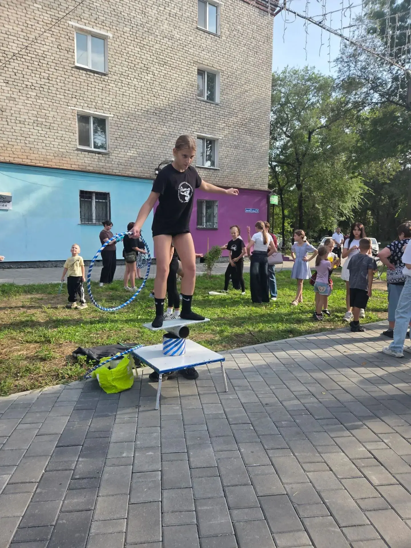 🎪 «Ритм» устроил цирковой мастер-класс на аллее молодёжи!