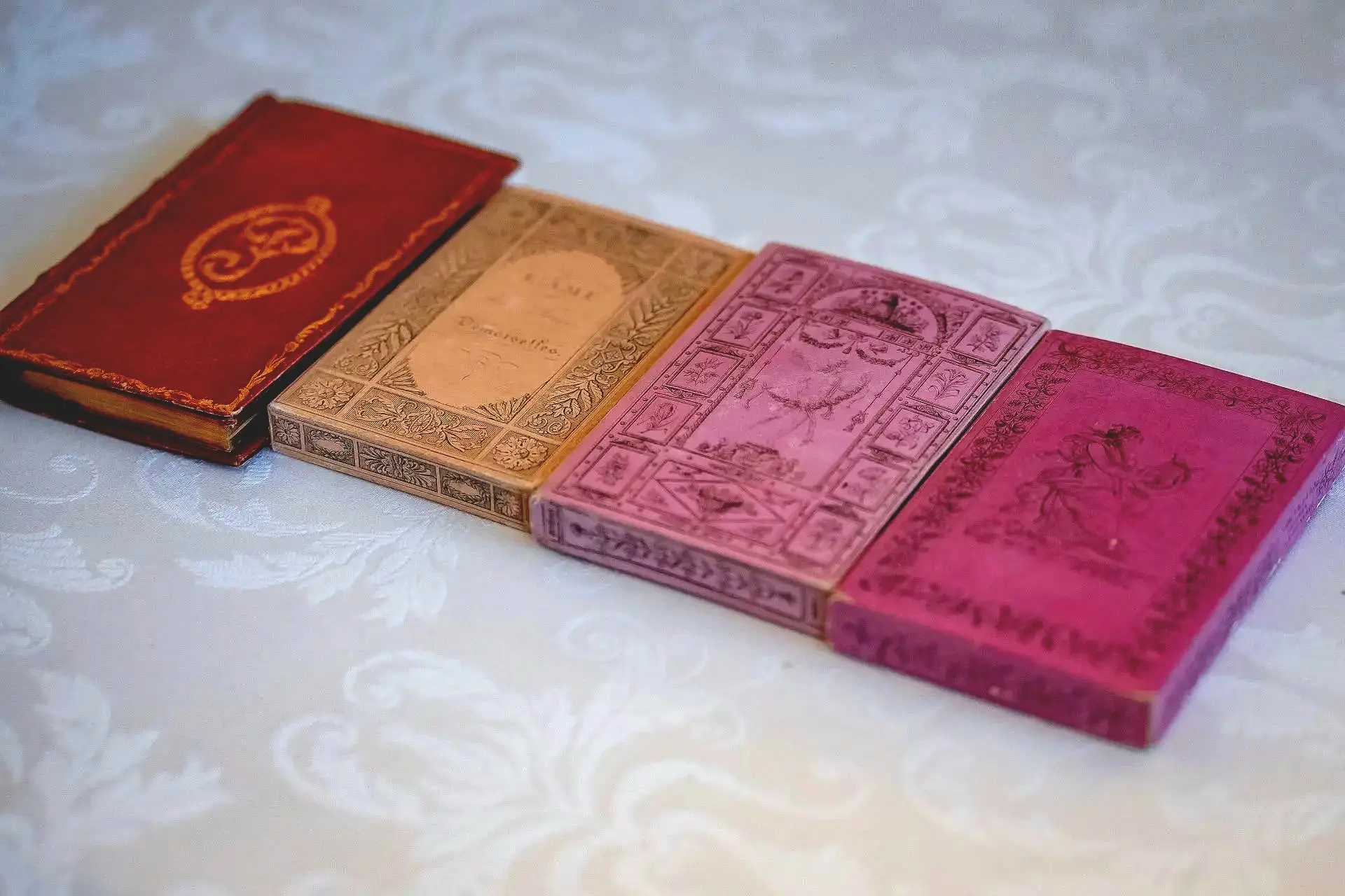 Уникальные книги вернулись в музей-заповедник "Царское Село"