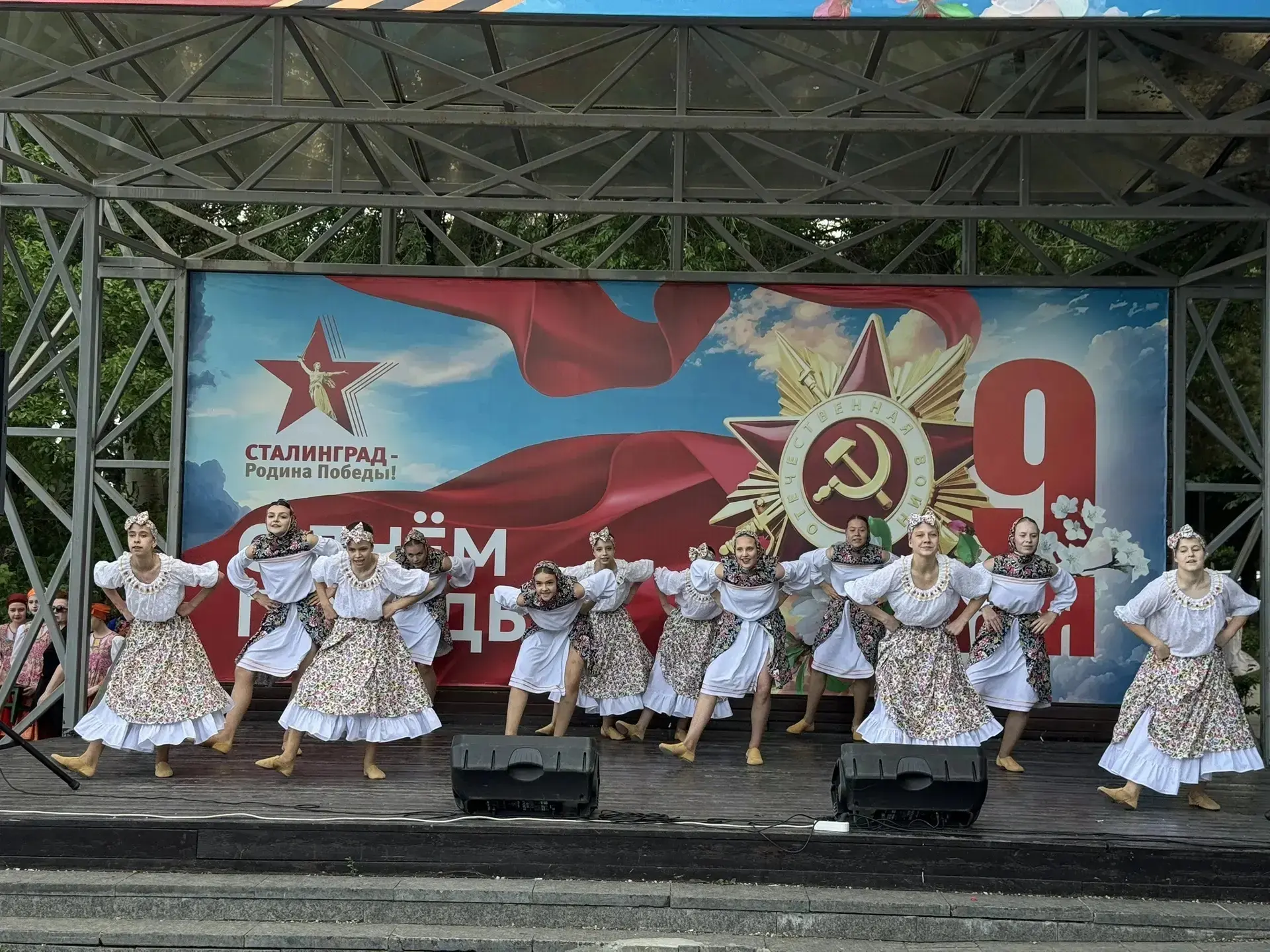 📜 «Во горенке» зазвучала по-новому на центральной набережной