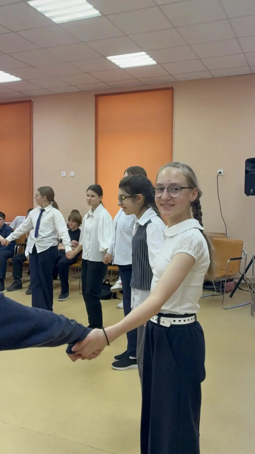 ✨ Гости из Сургутской филармонии: путешествие в старинные русские забавы! ✨