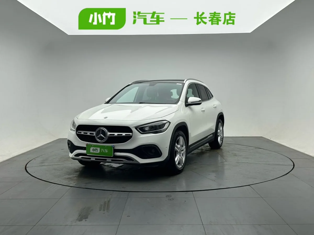 🇨🇳🇩🇪 Mercedes-Benz GLA 180 2020 (136 лс)