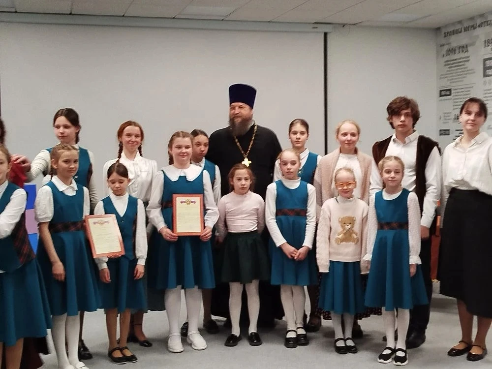 Светлое искусство: в нашей школе прошёл спектакль «Пасха» ✨  Сегодня в нашей школе было по-настоящем