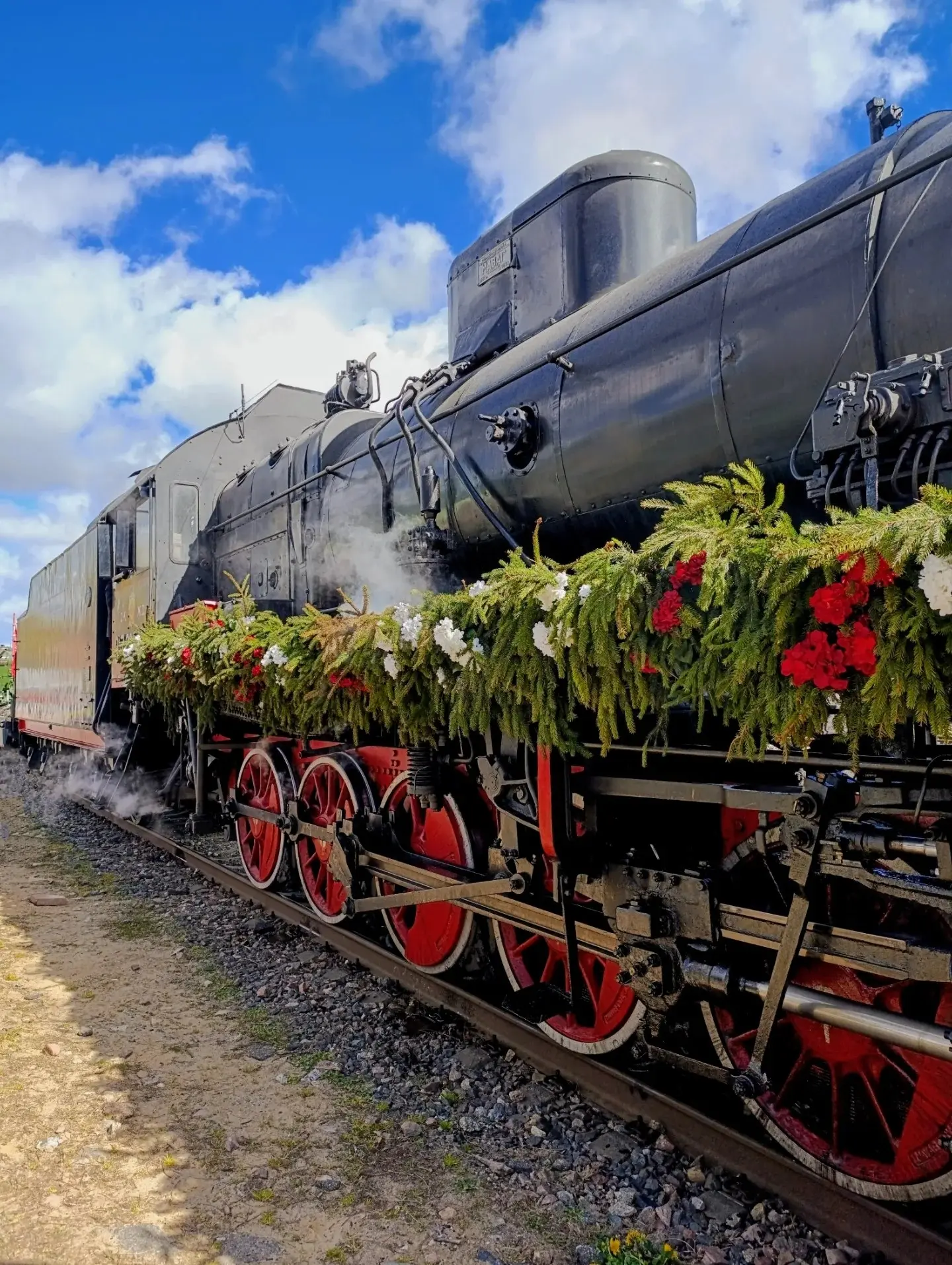 🚂 Ретропаровоз повезёт «Эшелон Победы» через  всю Калининградскую область  Эшелон на паровозной тяге