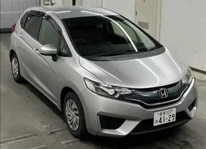 Екатерина обратилась к нам за подбором HONDA FIT.

Нужна была надежная и простая машина с небольшим 