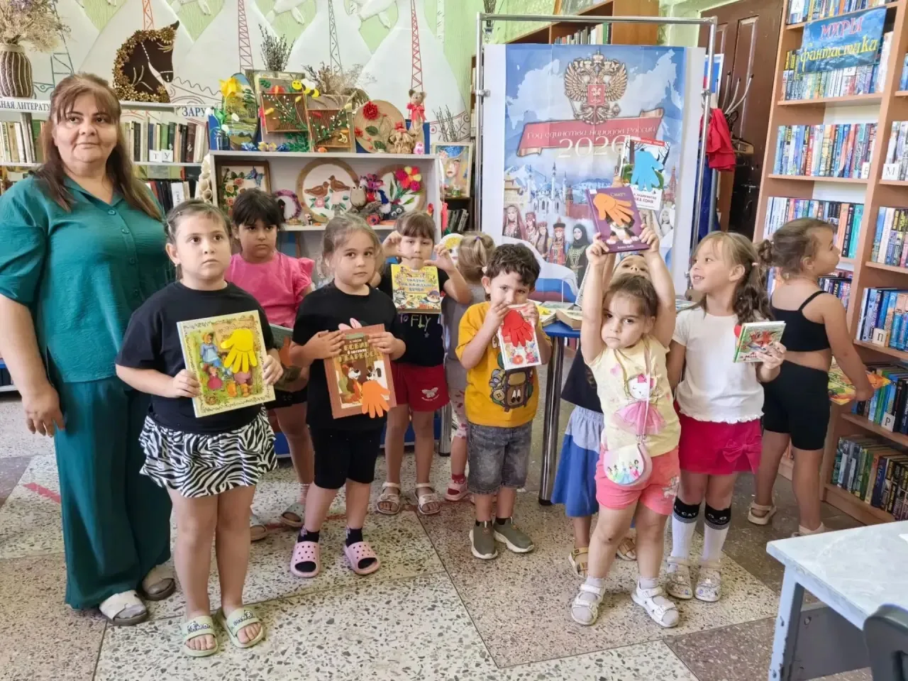Россия - огромная страна и проживает более 190 народов. У каждого свои традиции, своя к...