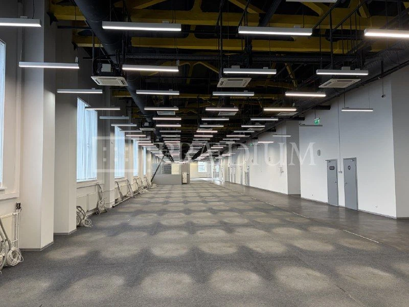 🏢Автономный технологический офис 2 490 м² в стиле хай-тек на 350 сотрудников