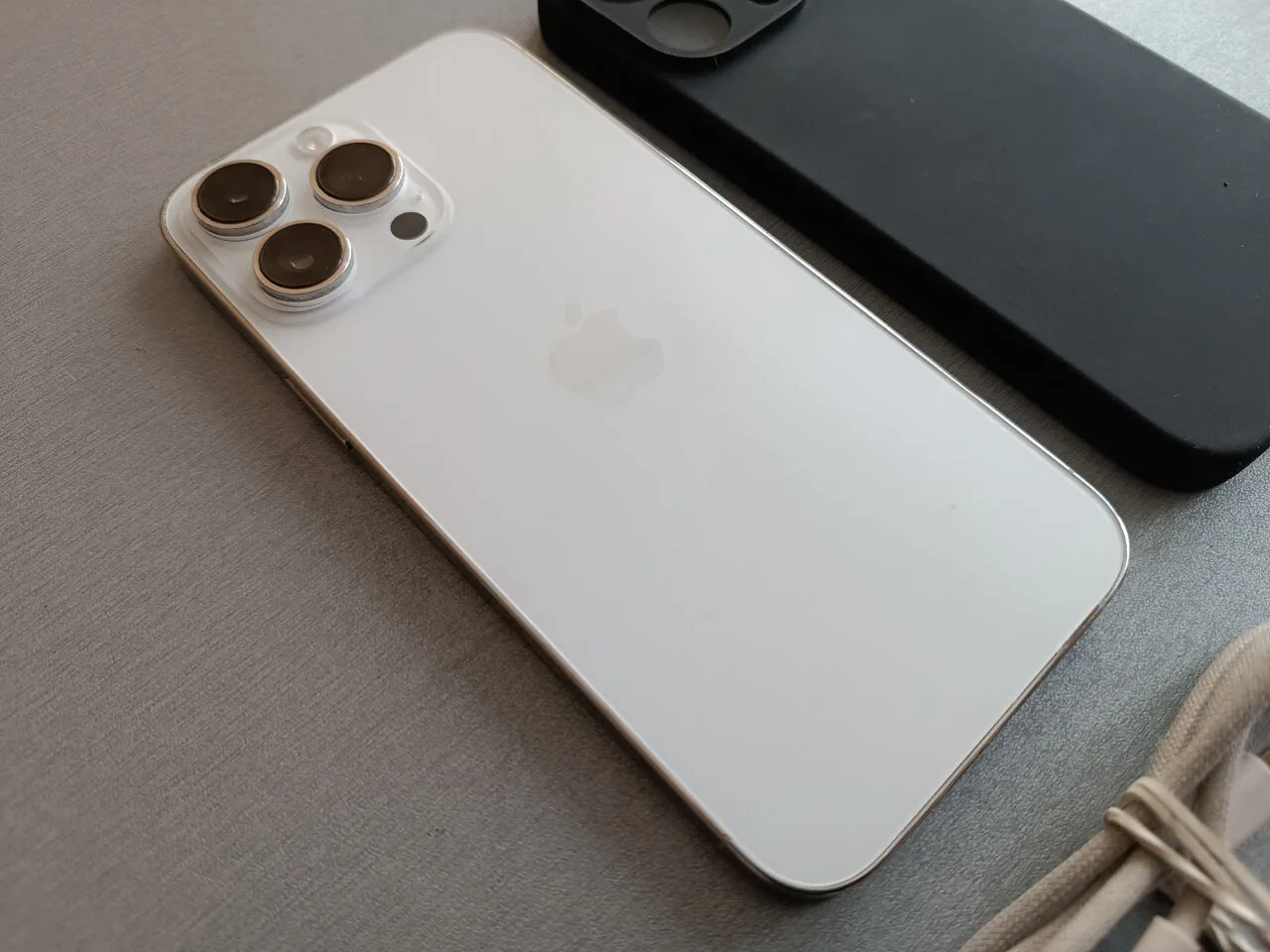 Продам iPhone 14 Pro Max 256 Gb, б/у, Шахтёрск, 47 000 руб.