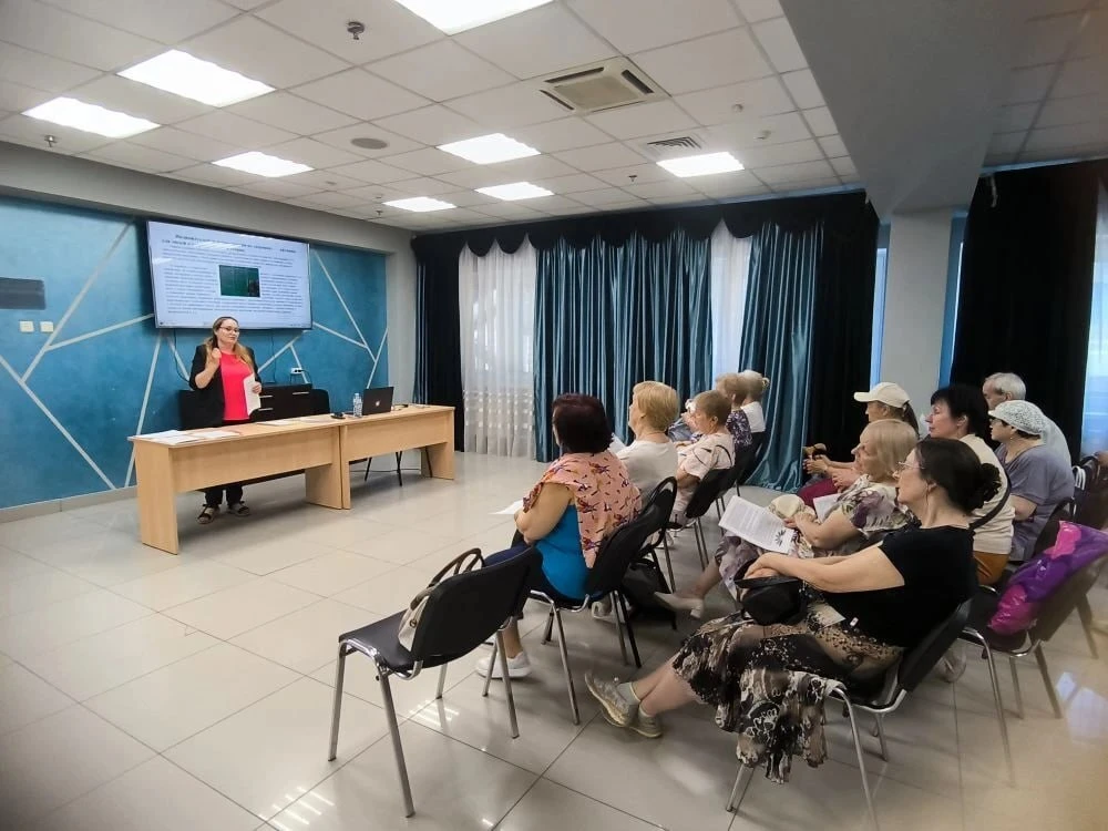 💙 Долголеты узнали секреты здорового образа жизни и прошли диспансеризацию  В территориальном отделе