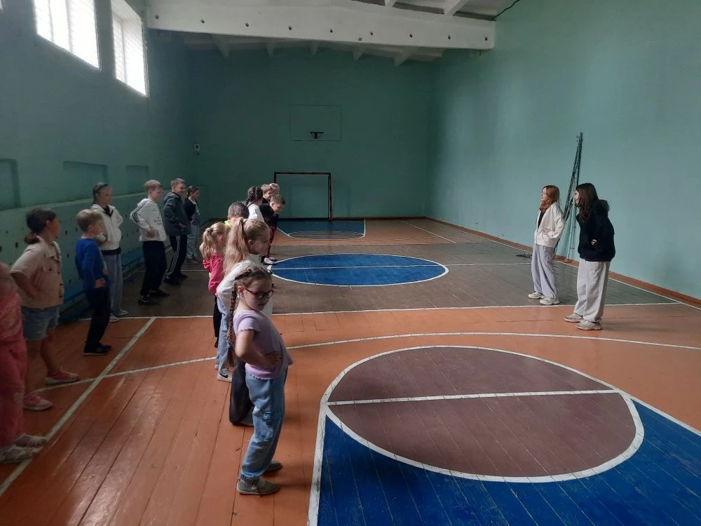 Сегодня второй день в нашем лагере труда и отдыха «Время действовать» на базе школы. Мы...