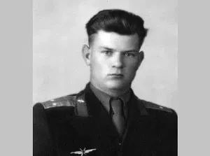 Валентин Варламов (15 августа 1934 - 2 октября 1980), советский летчик-испытатель