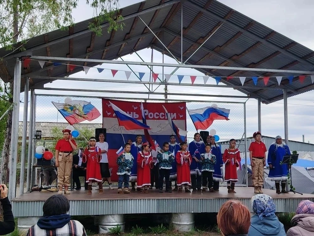 🇷🇺 Народное гулянье «Россия - ты моя навеки» ко Дню России в селе Ваеги

#ДК #Анадырскийокруг #Вае